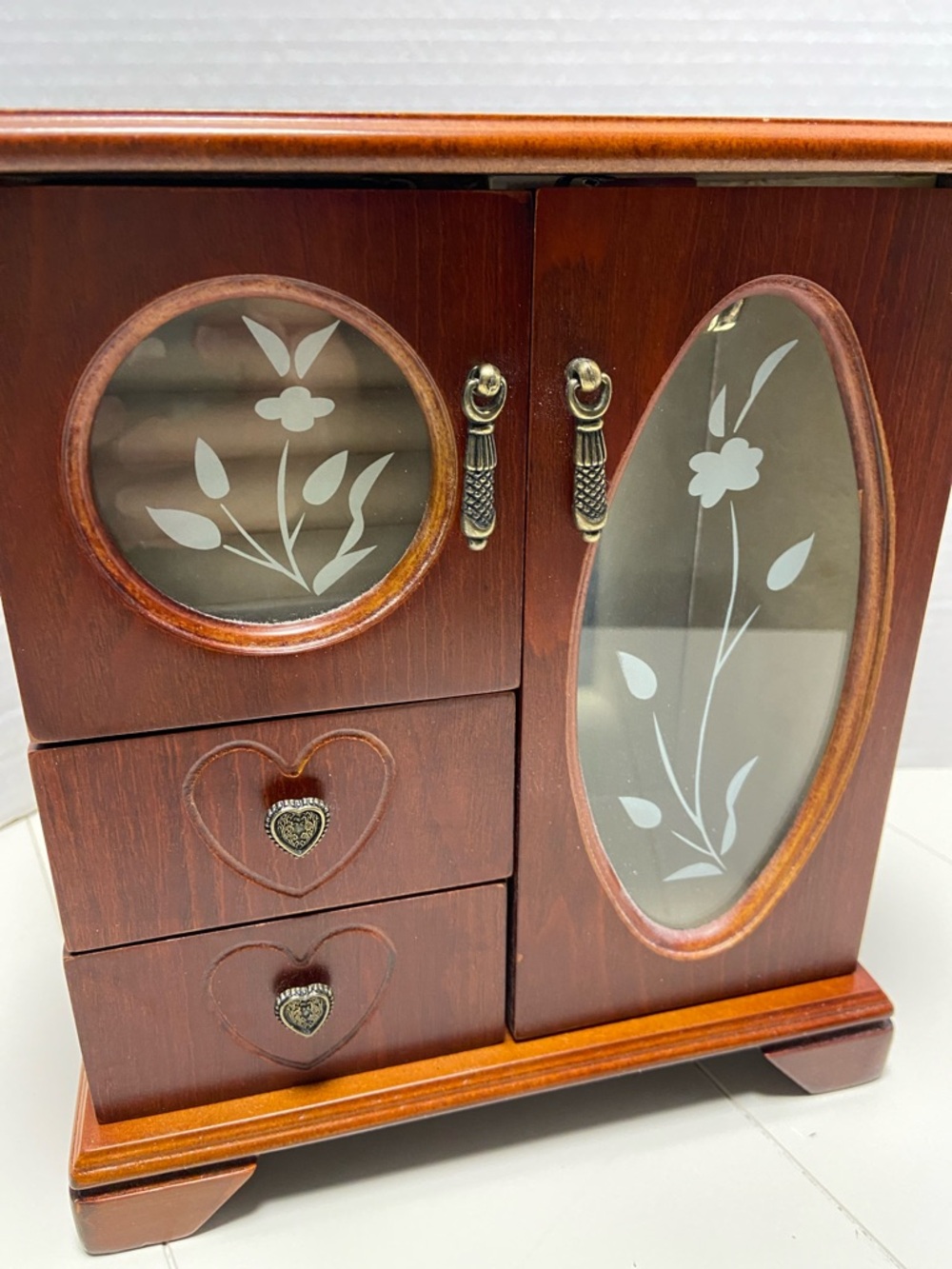 Vintage wooden Jewelry Box 80’s 90’s organizer with etched floral glass doors - Picture 9 of 10